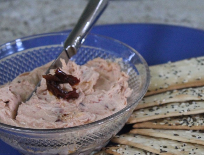 Bruegger's sun dried tomato spread